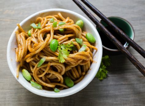 23 Best & Worst Items in the Asian Foods Aisle