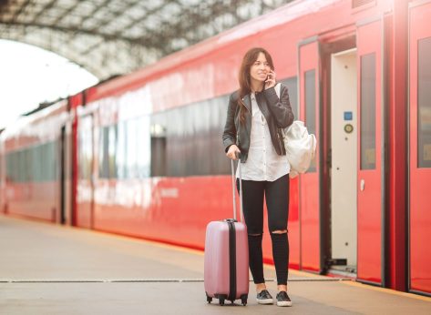 17 Ways To Stay Slim While Traveling