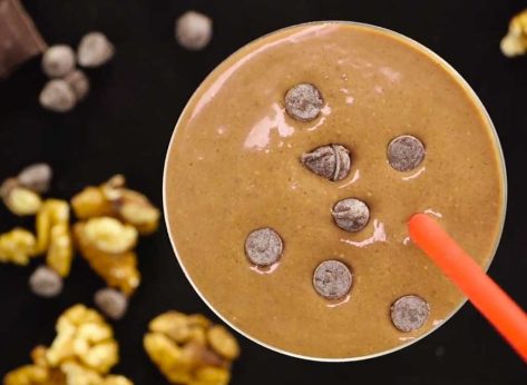 Dark Chocolate Banana Nut Smoothie 