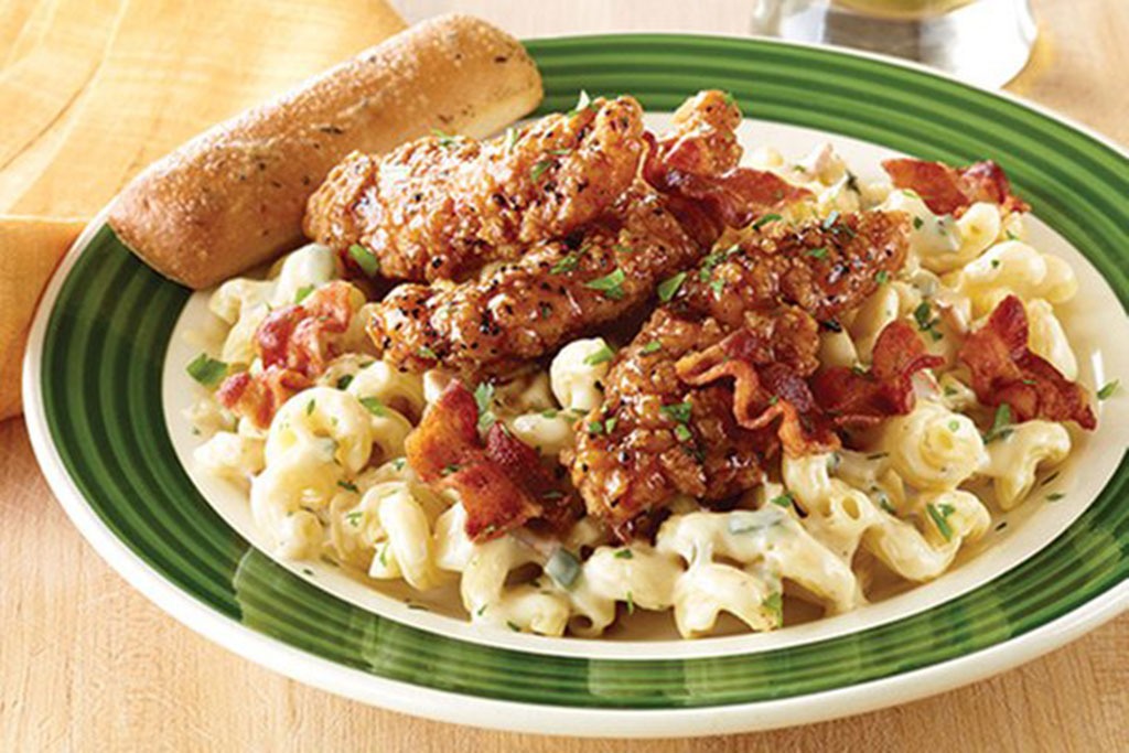 Applebees Four Cheese Mac and Cheese.jpg