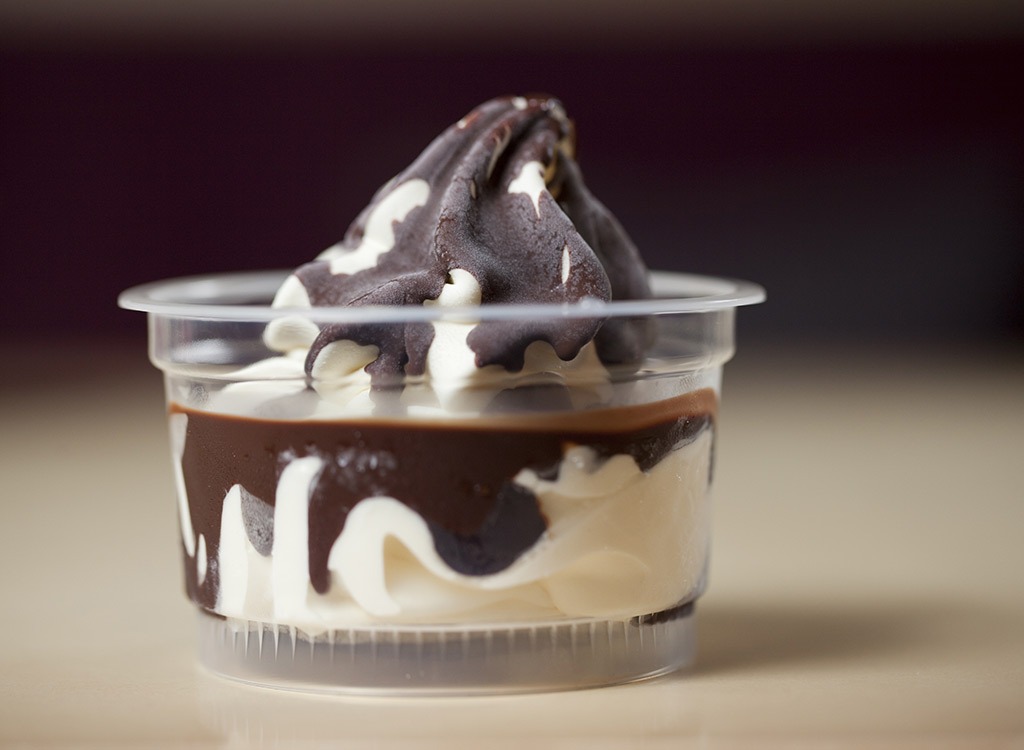 Frozen yogurt chocolate sauce.jpg