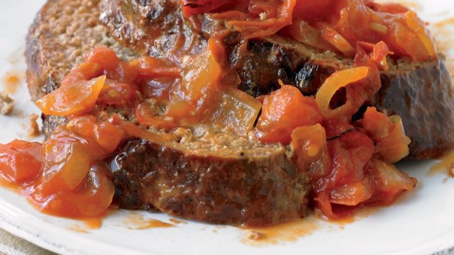 Turkey meatloaf with chutney.jpg