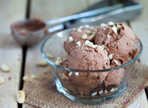 10 Best Ice Cream Toppings for Weight Loss