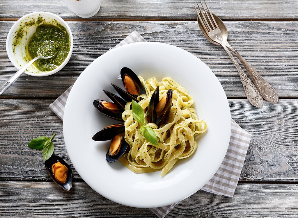 Pasta mussels.jpg