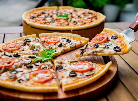 6 Easy Ways to Cut Pizza Calories