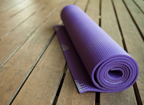7 Surprising Reasons You Should Be Doing Yoga Now (Including Sex)