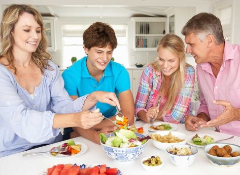 The Top 10 Meal Rituals of Thin Families