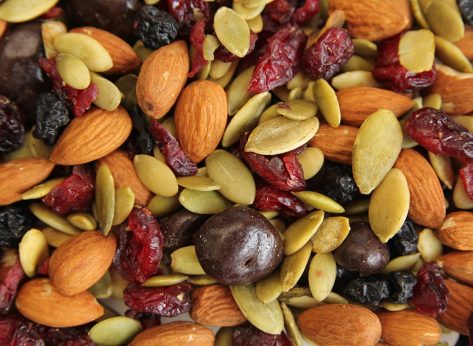 How to Make the Perfect Trail Mix