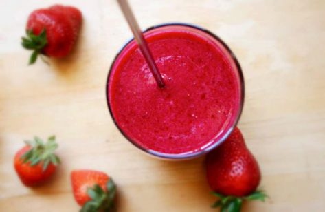 Strawberry beet weight loss smoothie