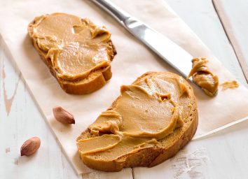 https://www.eatthis.com/wp-content/uploads/sites/4//media/images/ext/936377436/peanut-butter-toast.jpg?quality=82&strip=all&w=354&h=256&crop=1
