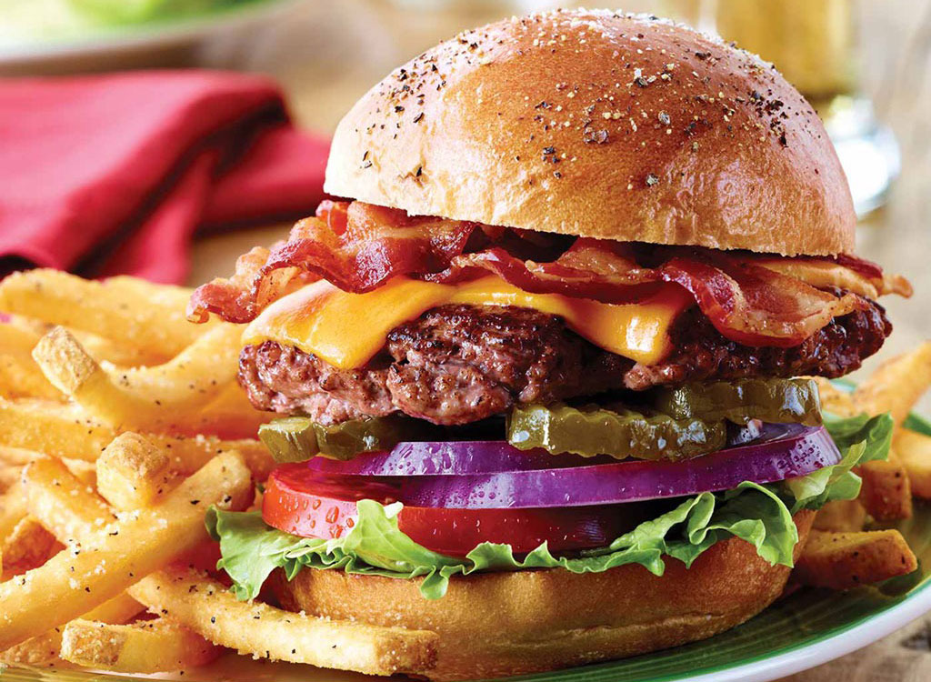 Applebees burger and fries