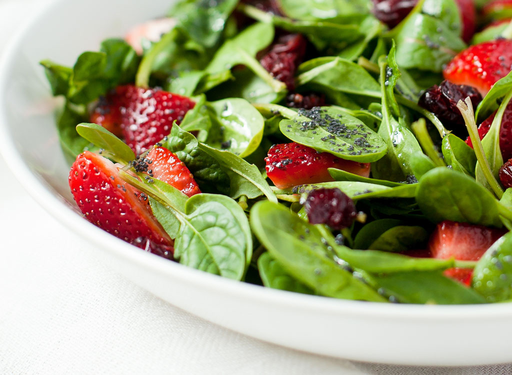 Strawberry spinach salad poppyseed dressing - muscle building foods