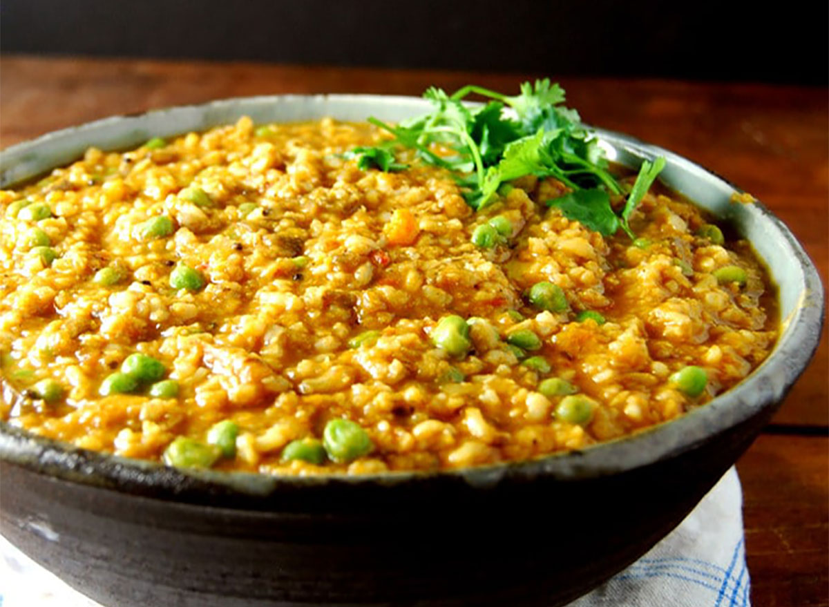 masala khichdi platter