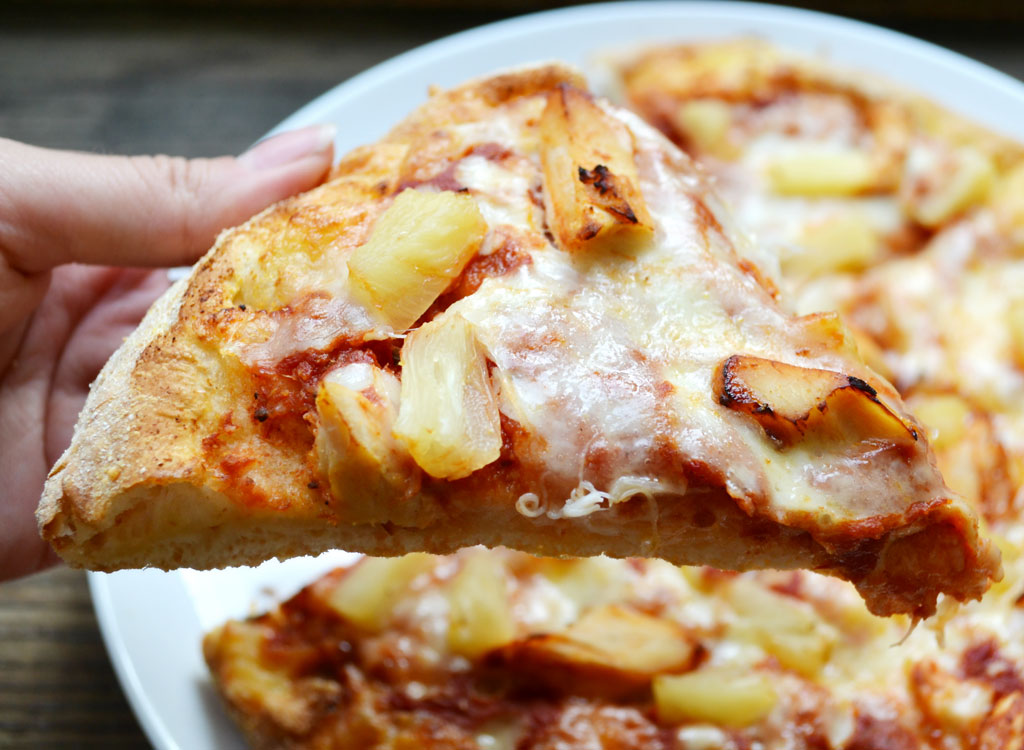 Hawaiian pizza pineapple