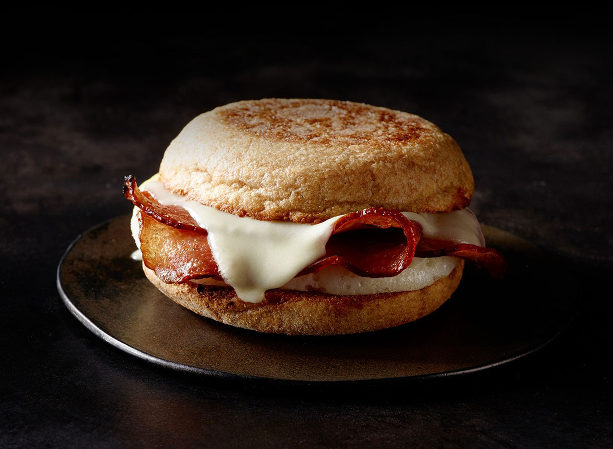 Starbucks Reduced Fat Turkey Bacon Breakfast Sandwich - low calorie restaurant orders under 500 calories