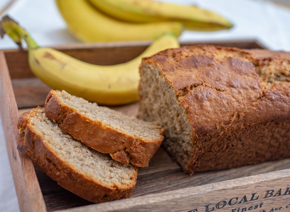 banana bread loaf with slices