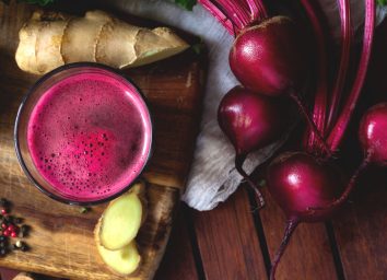 Ginger beet smoothie juice