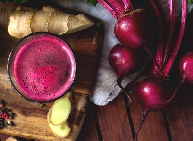 Ginger beet smoothie juice