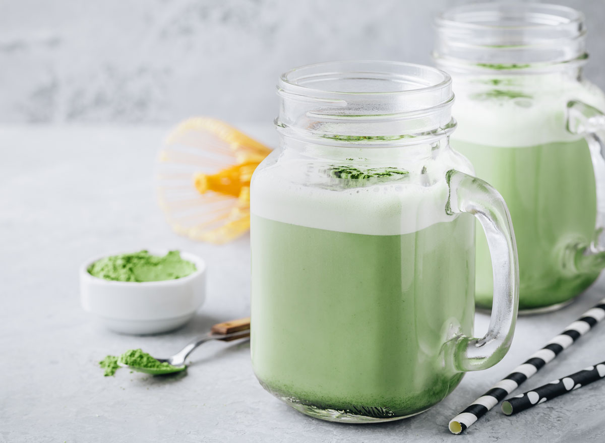 Smoothie with matcha