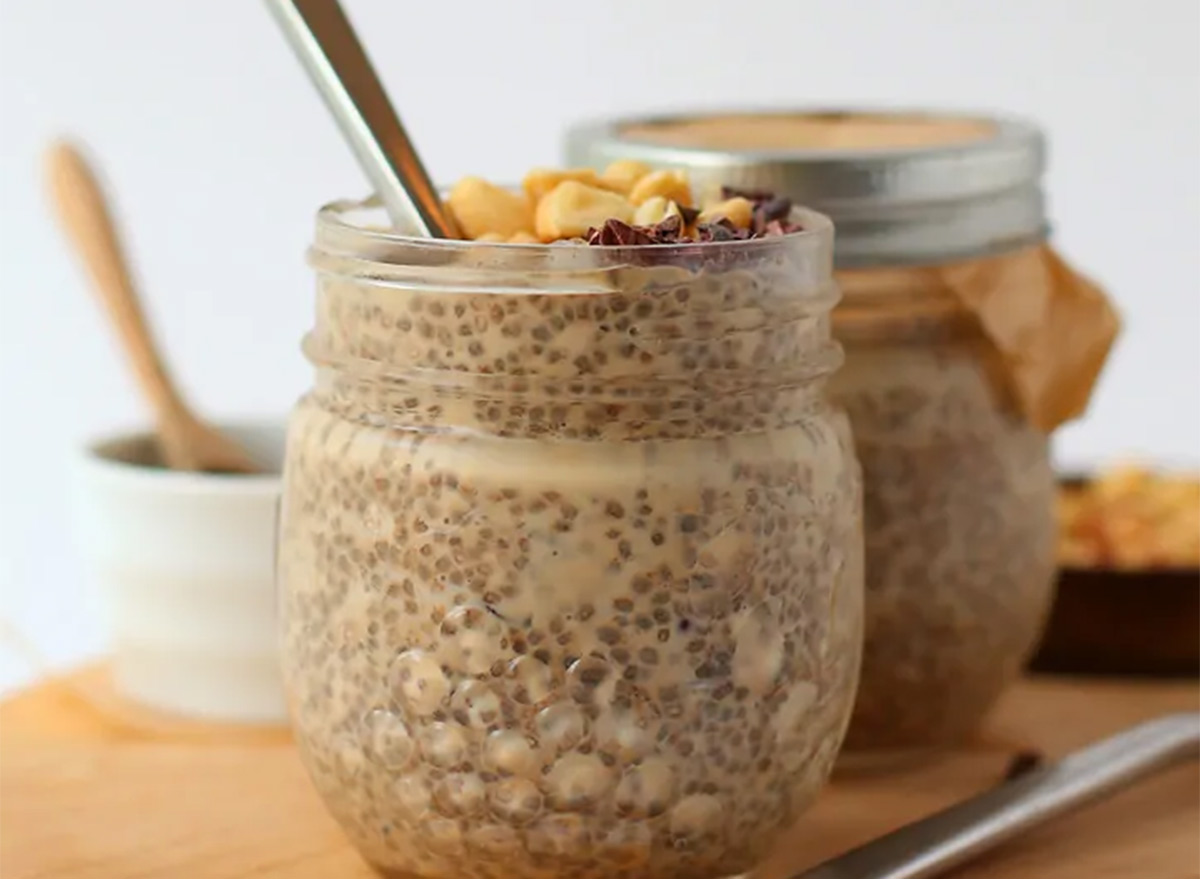 Chocolate chia pudding cups