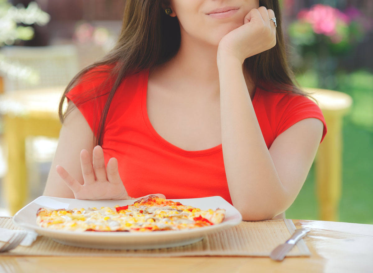 Woman doesnt want to eat pizza skips meal - always hungry reasons