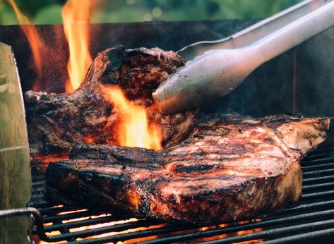 The #1 Mistake You Make While Grilling Steak