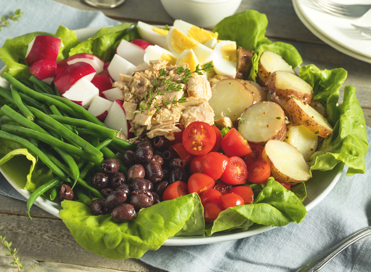 Tuna nicoise salad