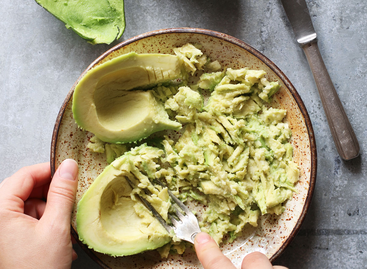 Mash avocado