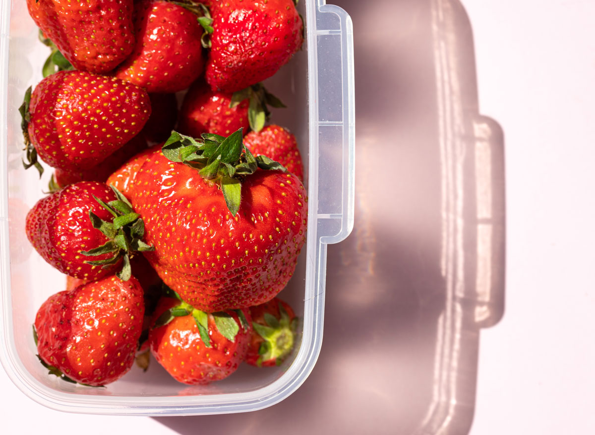 Store strawberries and fruit in plastic containers