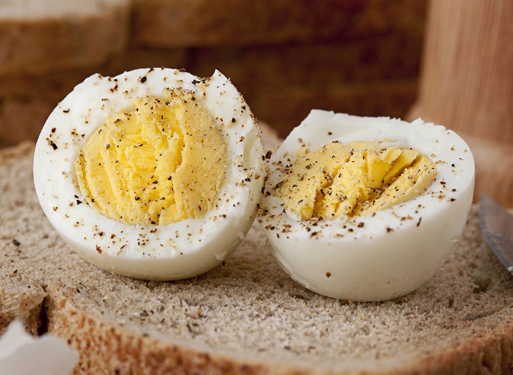 Hard boiled egg with pepper - low carb foods