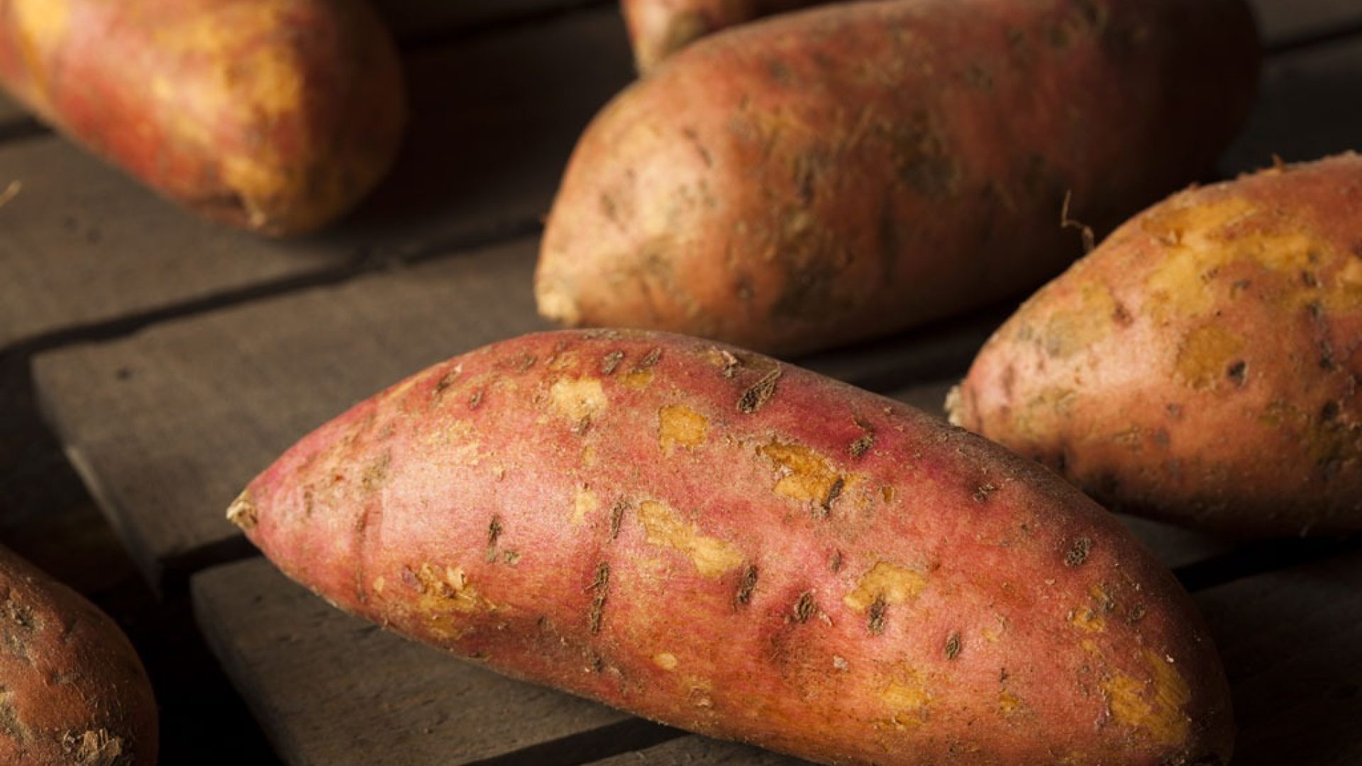 yams-vs-sweet-potatoes-what-s-the-difference-eat-this-not-that