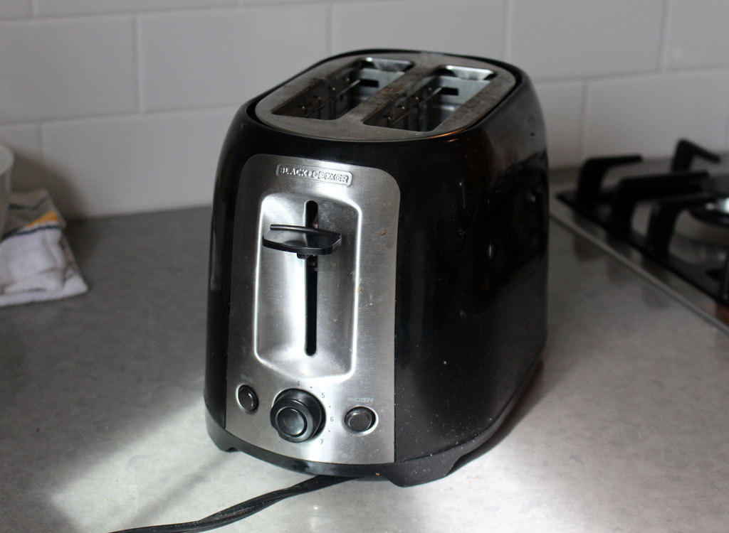 Black and decker toaster