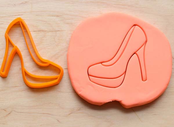 High heel shoes cookie cutter