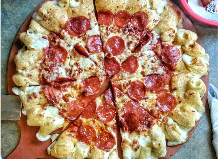 Pizza hut cheesy bites pizza