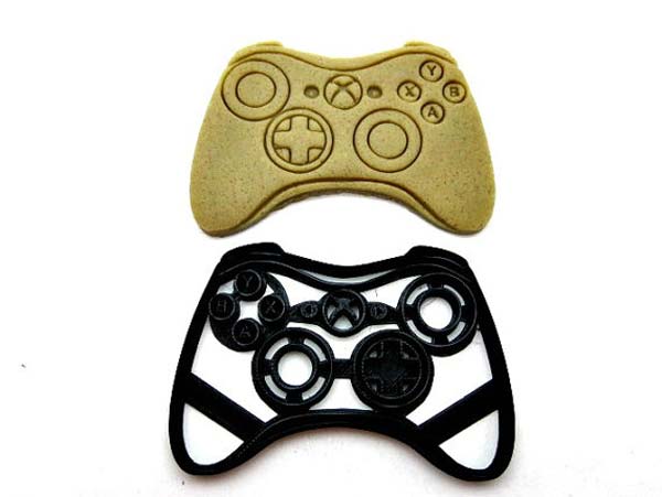 Video game controller cookie cutter