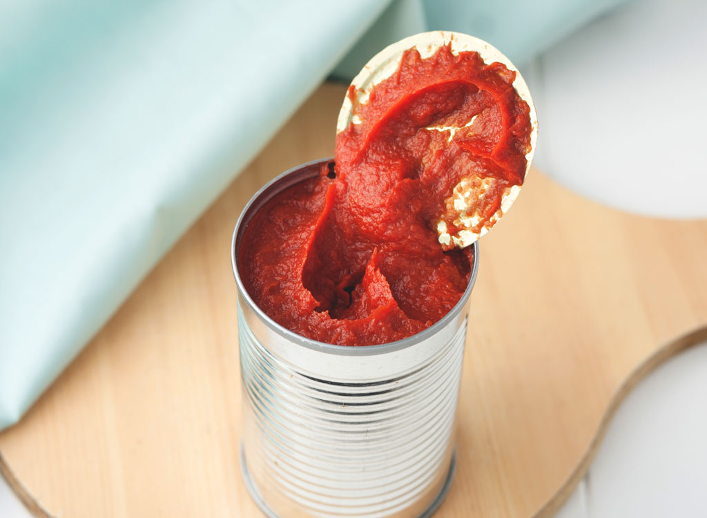 Canned tomato paste