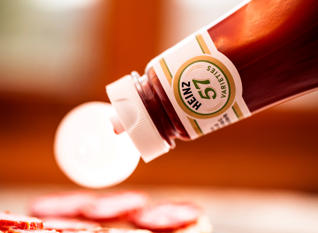This Is Why Restaurant Ketchup Is Never Refrigerated — Eat This Not That