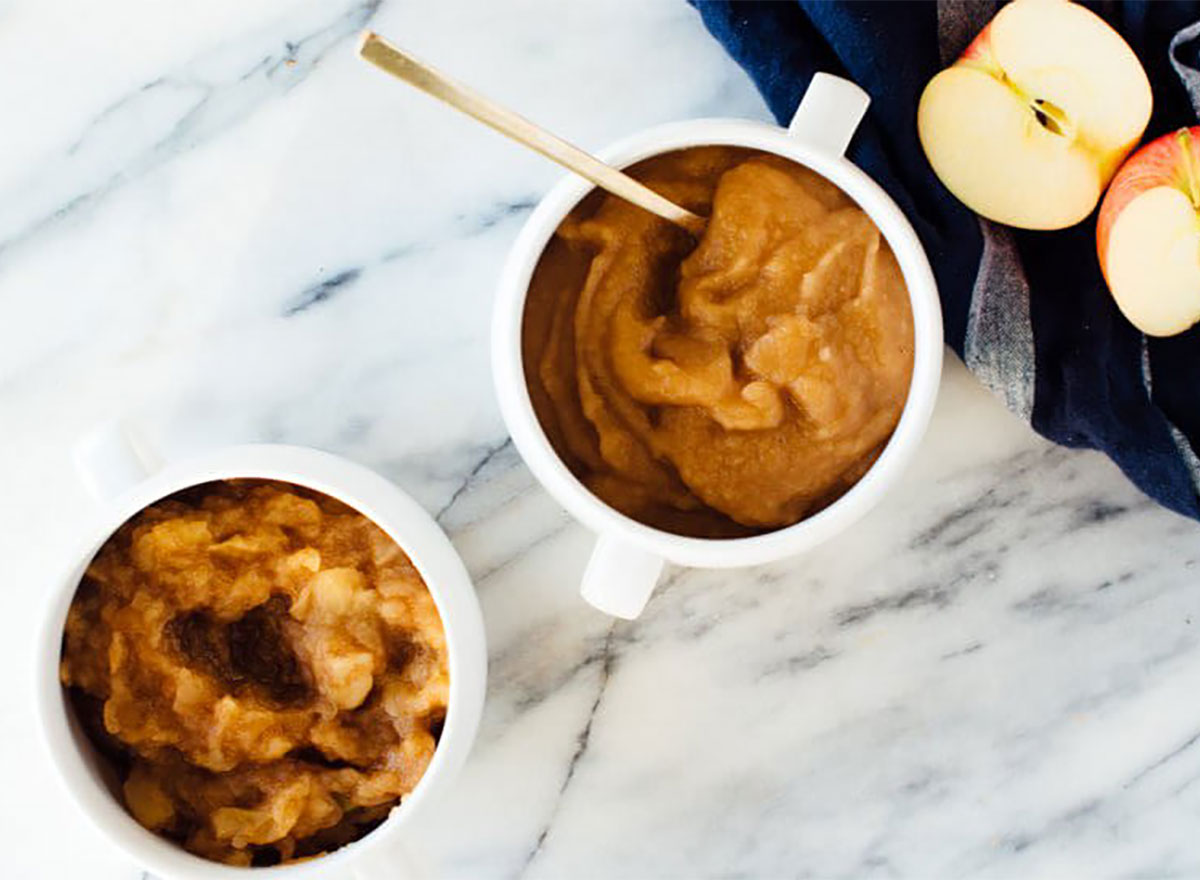 applesauce in jars