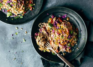 peanut soba noodle salad