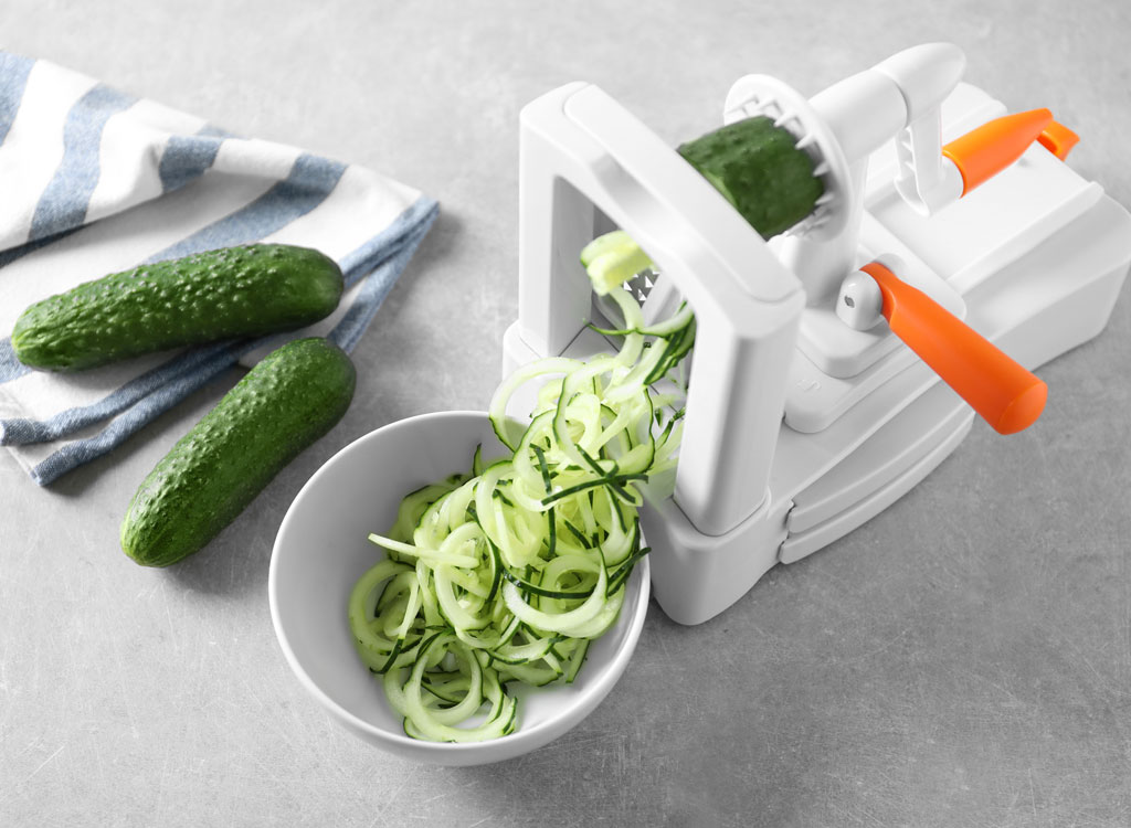 Spiralizer with cucumber