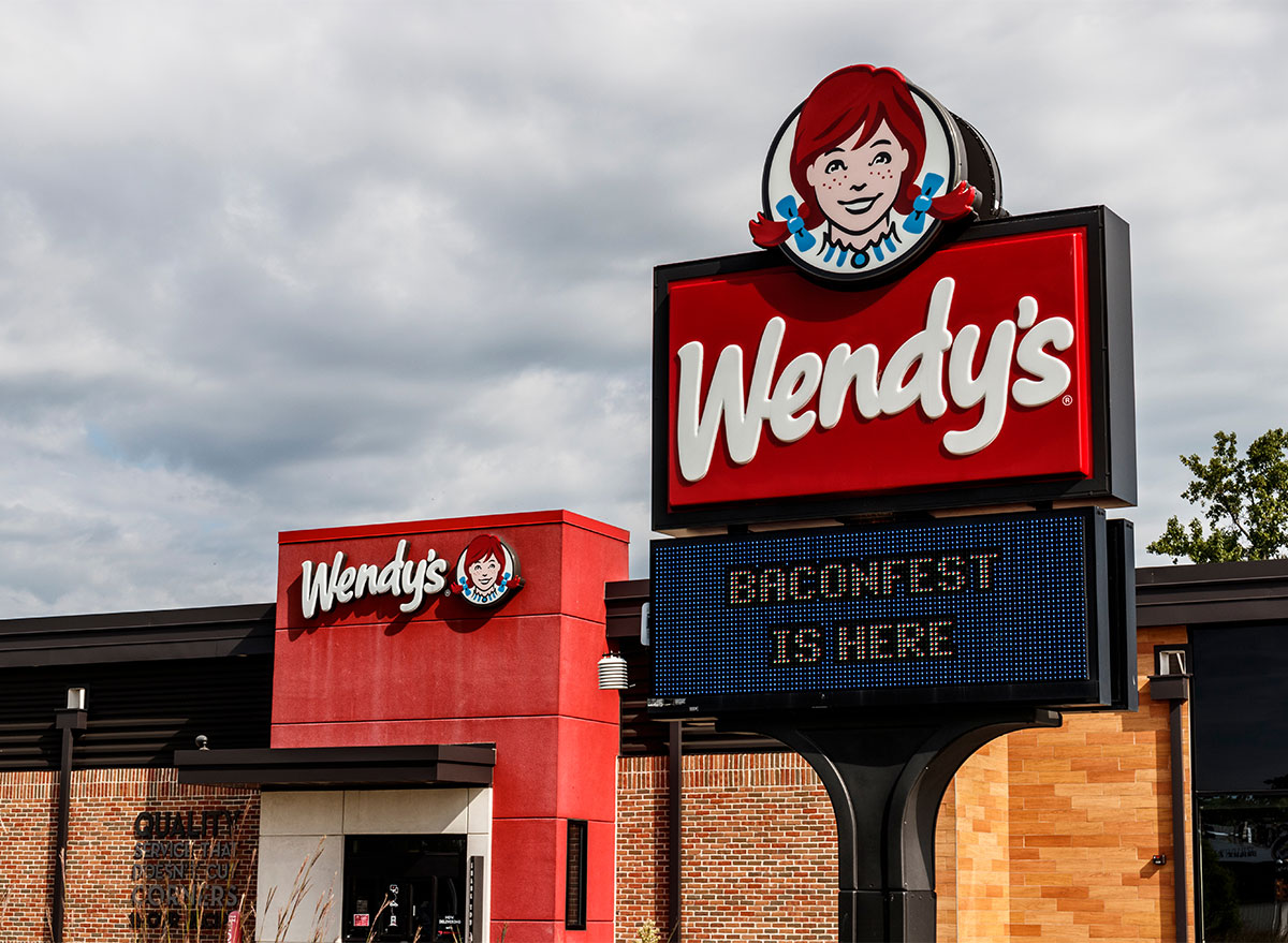 wendys baconfest sign