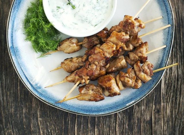 chicken-skewers-yogurt