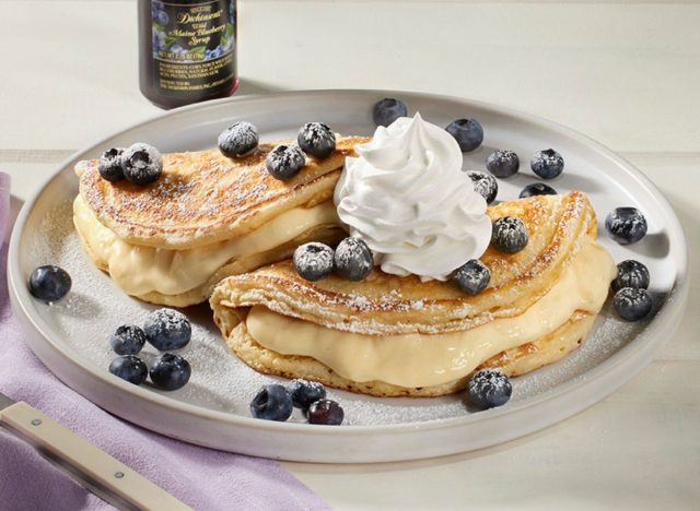 cracker barrel blueberry stuffed cheesecake pancakes