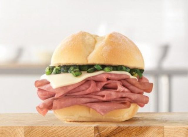 jalapeno roast beef slider—500 calorie fast food meal