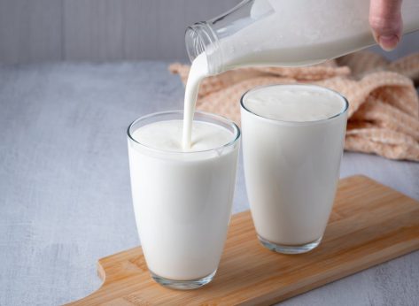 13 Best Probiotic-Rich Kefirs for Your Gut