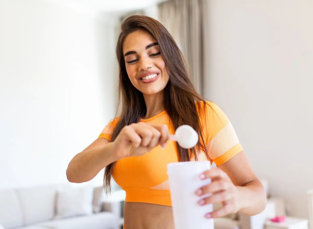 10 Amazing Benefits of Eating Protein, According to Dietitians