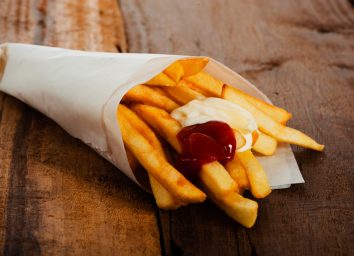 Fries with mayo and ketchup