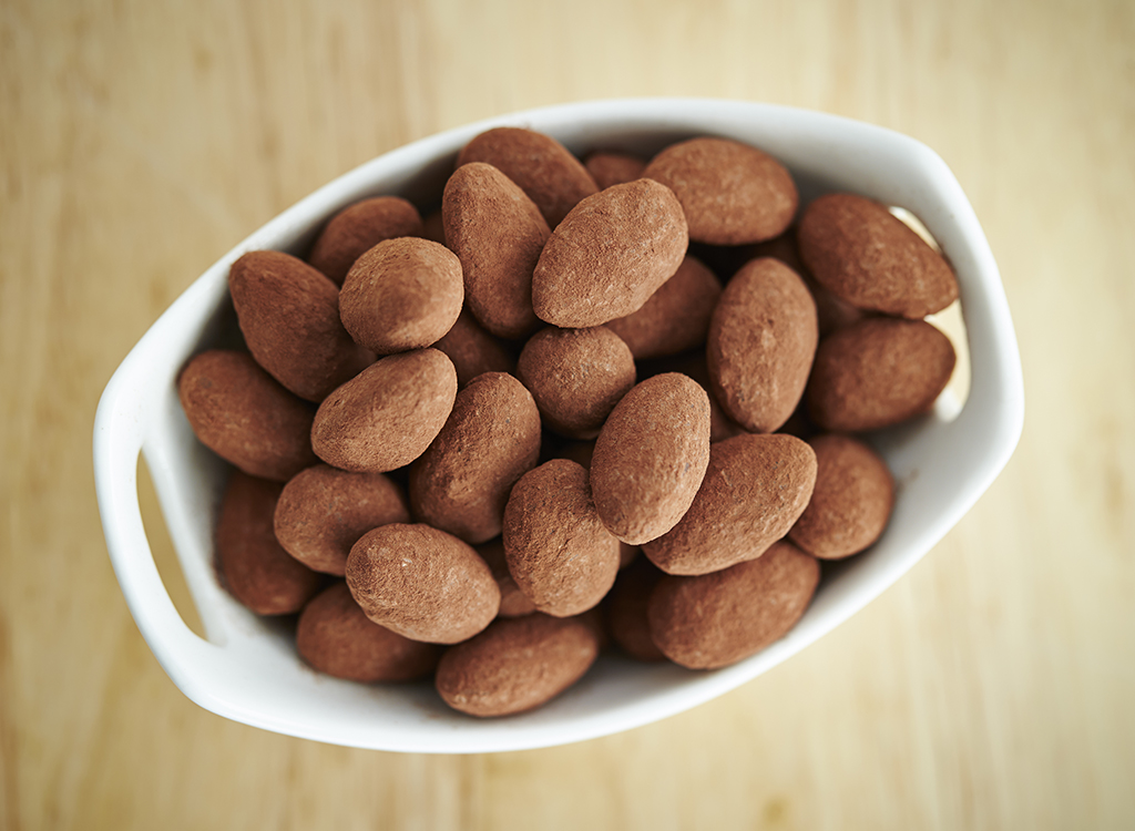 Cocoa dusted almonds