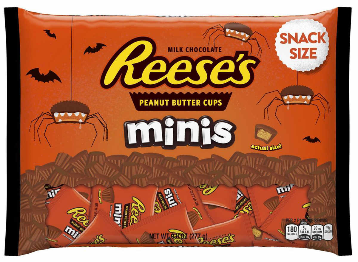 Nutritionists rank Halloween candy from better to worst