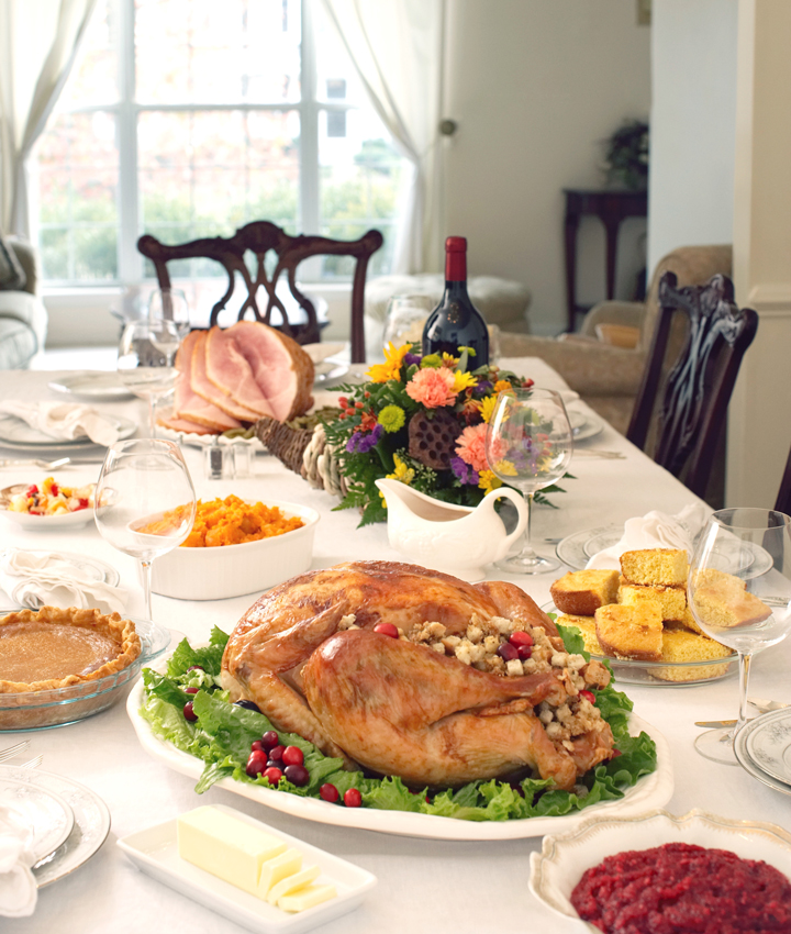 Thanksgiving table set